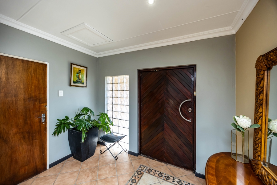 5 Bedroom Property for Sale in Gonubie North Eastern Cape